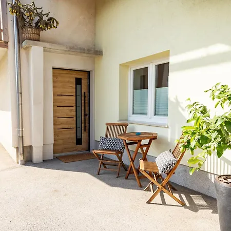 Hidden Corner * Zirovnica